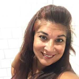 Meet your Posher, Lori