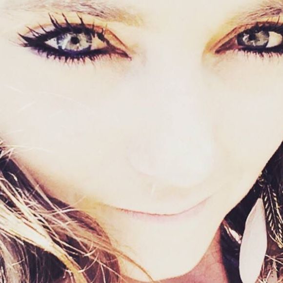 Meet your Posher, Monique