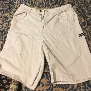 ‼️White shorts. 32 waist