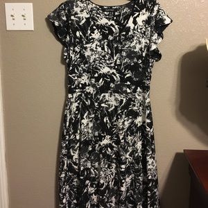 Ellen Tracy black white dress medium