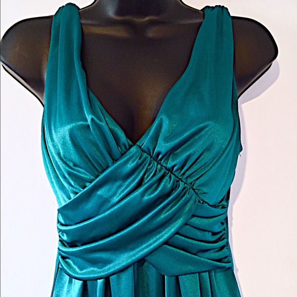 ✨NWOT Teal Dress Tank✨ - Picture 2 of 3