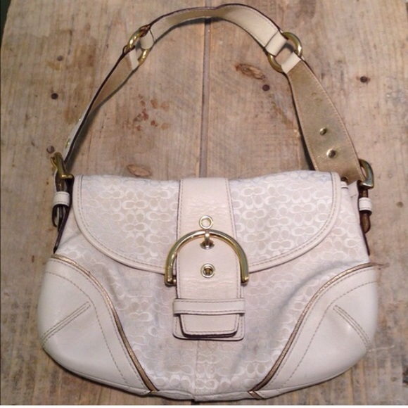 💖SOLD💖COACH - Cream & Gold Signature Bag - Picture 2 of 4