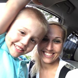 Meet your Posher, Caroline