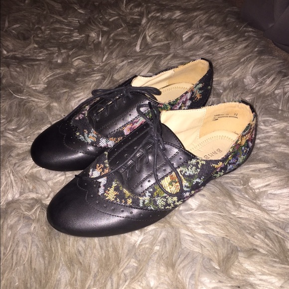 Floral loafers