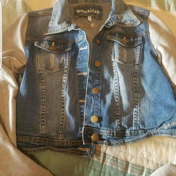 Maurices denim jacket with soft fabric sleeve
