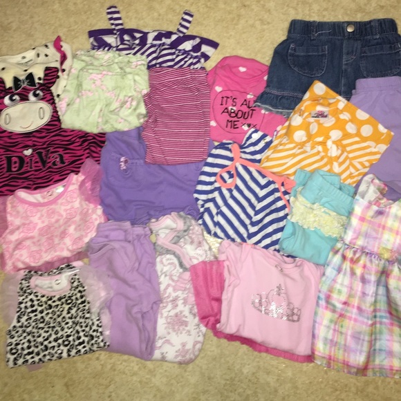 Lot of baby girl clothes/accessories