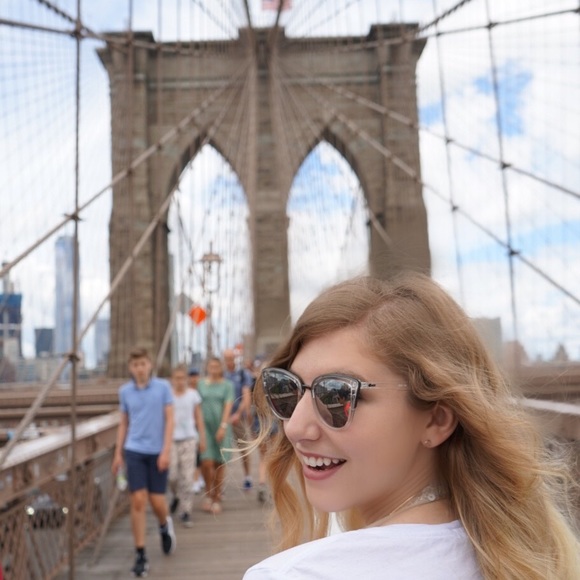 Posher Prof 🙋🏼 - Picture 4 of 4