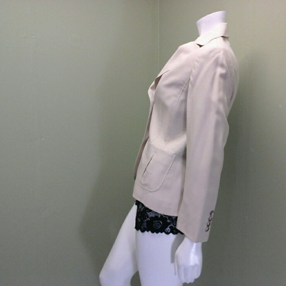 Jacket - Picture 2 of 4