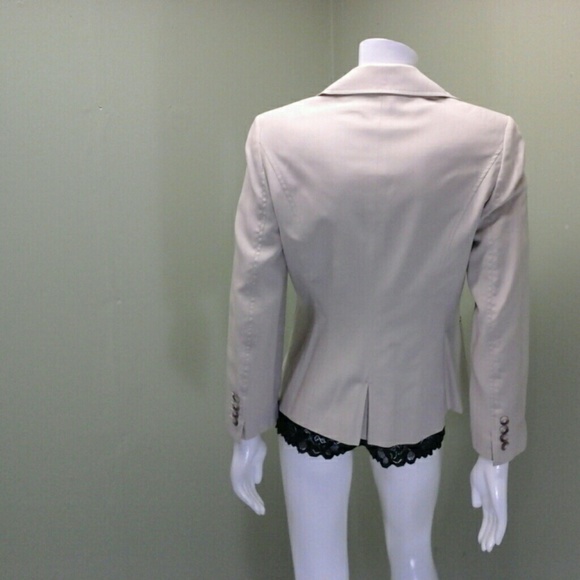 Jacket - Picture 3 of 4