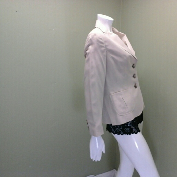 Jacket - Picture 4 of 4