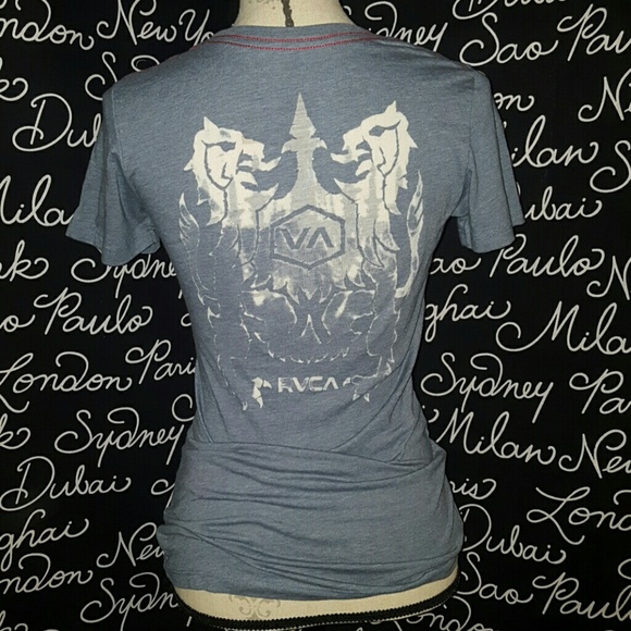 RVCA Tops - 🍒RVCA  Sassy T-shirt