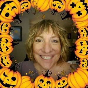 Meet your Posher, Leanna