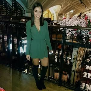 Meet your Posher, Christina