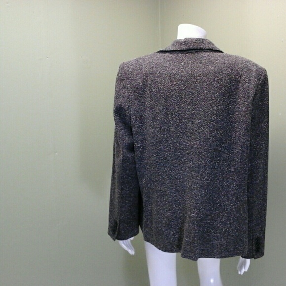 Jacket - Picture 3 of 4