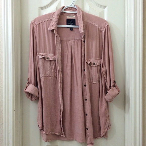 AMERICAN EAGLE long sleeve button up