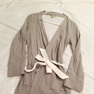 Aerie Robe