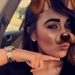 Meet your Posher, Celsey