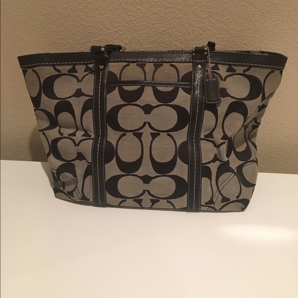 💞💞Large Coach bagClear out sale 💫💫