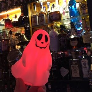 Meet your Posher, Robin