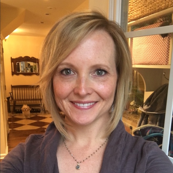 Meet your Posher, Paige - Picture 1 of 1