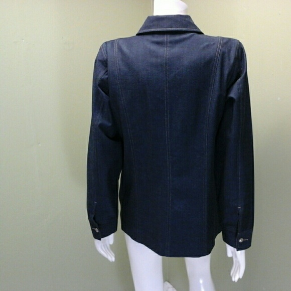 Jacket - Picture 3 of 4