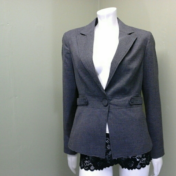 Jacket - Picture 1 of 4