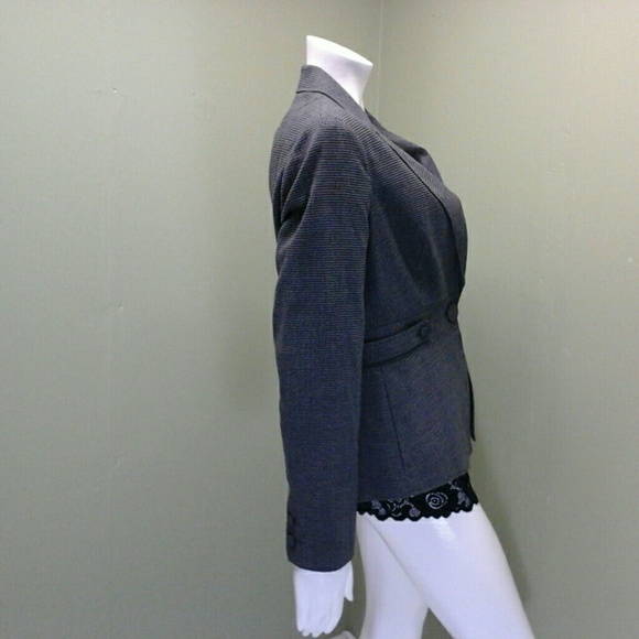 Jacket - Picture 4 of 4