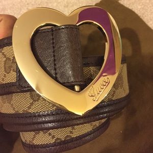 AUTHENTIC Gucci Heart Buckle Belt