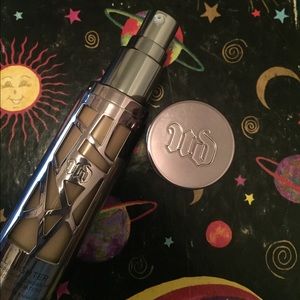 Urban Decay All Nighter Liquid Foundation in 3.0