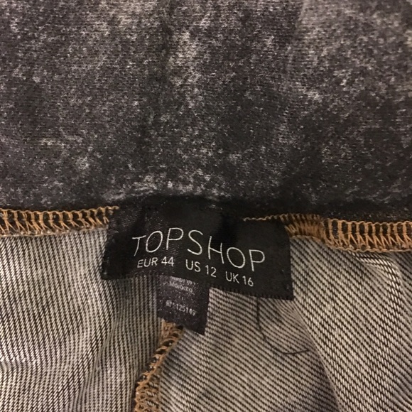 Top Shop Skater Skirt - Picture 2 of 3