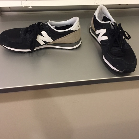 Suede multi color New Balance tennis shoes