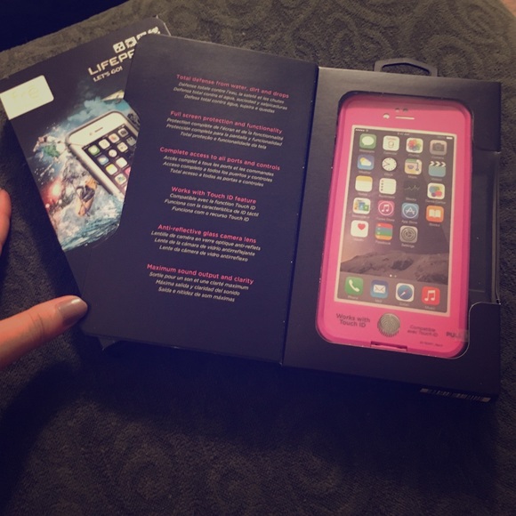 NIB Lifeproof case for iPhone 6/6s in hot pink