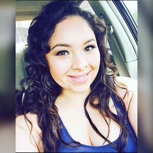 Meet your Posher, Cristina