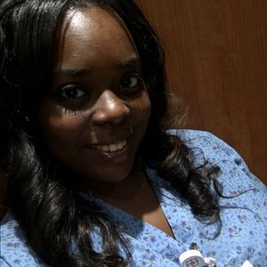 Meet your Posher, Latara