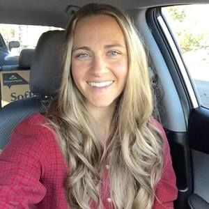 Meet your Posher, Carly