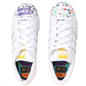 Pharrell Williams x Adidas Superstars