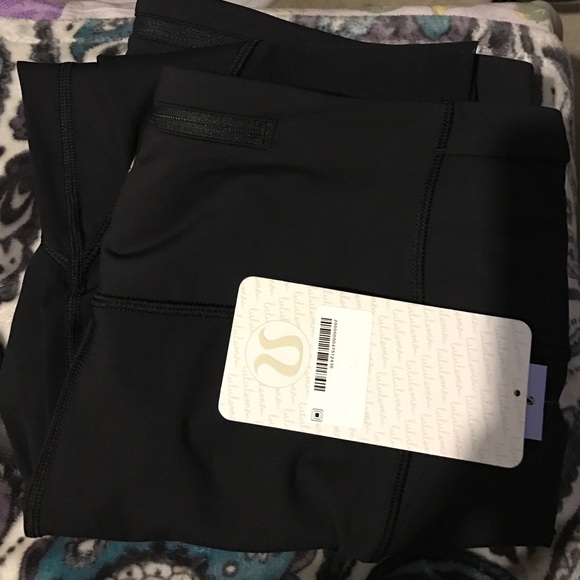 NWT🕉Lululemon🕉Run With The Sun Crop - Picture 4 of 8