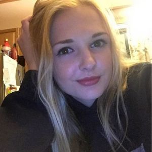 Meet your Posher, Abby