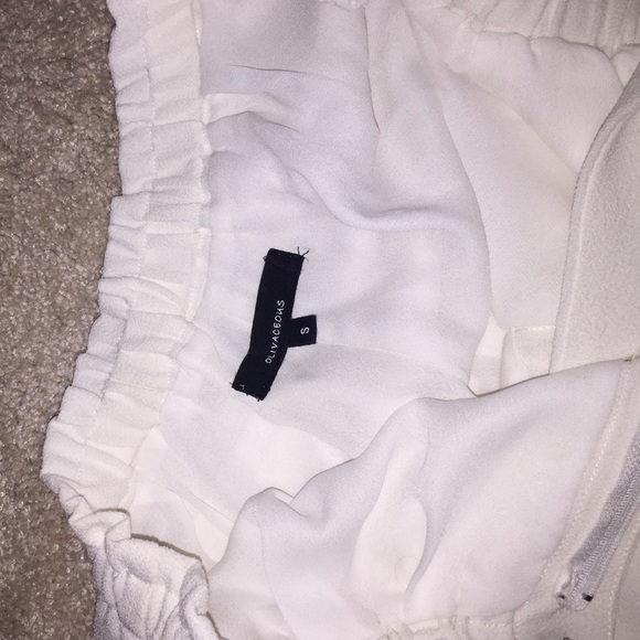 Olivaceous White Lined shorts w/pockets S - Picture 4 of 4