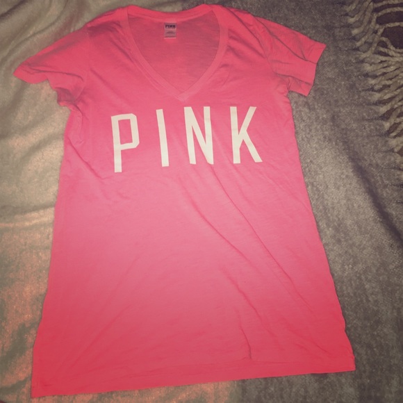VS PINK t-shirt
