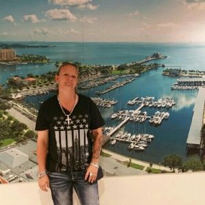 Meet your Posher, Denise