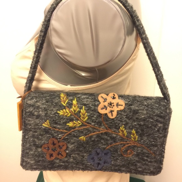 Brand New without tag Guess purse