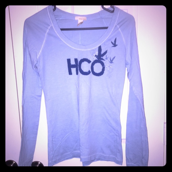 Hollister Long Sleeve - Picture 1 of 3