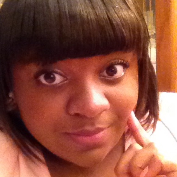 Meet your Posher, Rae - Picture 1 of 1