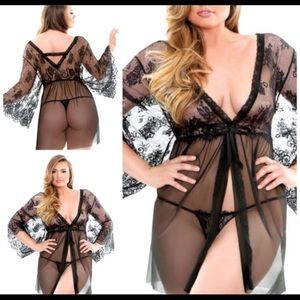 Lace robe and g-string set PLUS SIZE