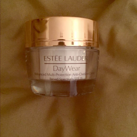 Estée Lauder Daywear moisturizer