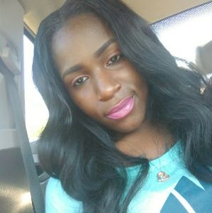 Meet your Posher, Briana