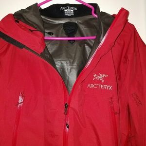 Arc'teryx Men's Beta SL Jacket