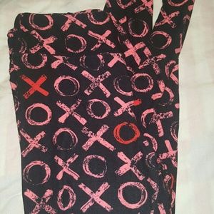 LuLaRoe XOXO TC Leggings