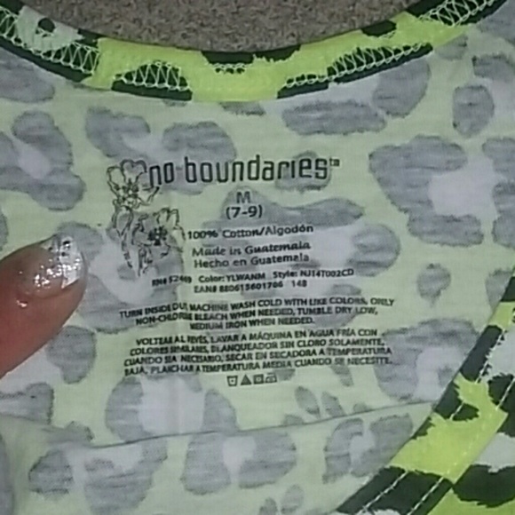 Cute comfey tank top - Picture 3 of 3